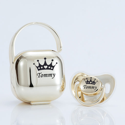 מוצץ וקופסה למוצץ- שם אישי