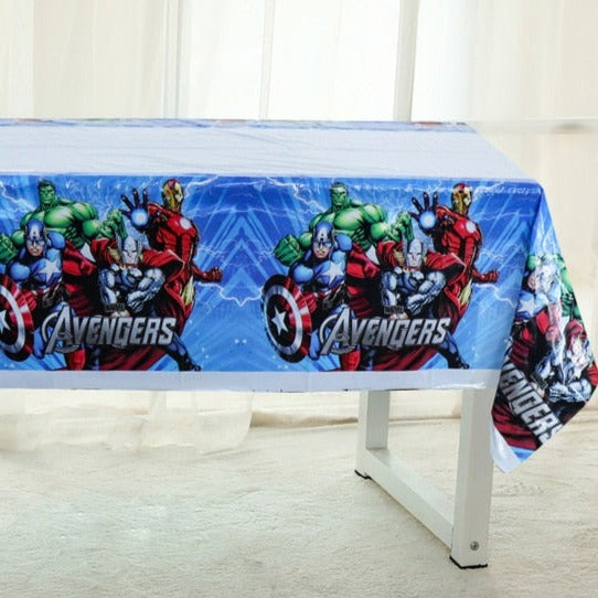 קישוטי יום הולדת גיבורי על