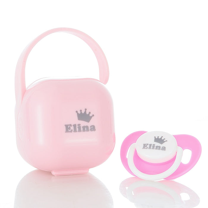 מוצץ וקופסה למוצץ- שם אישי