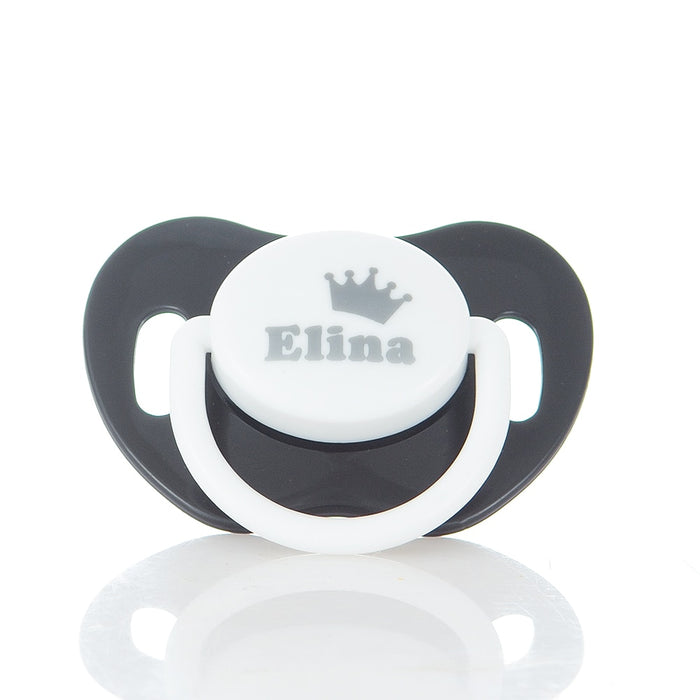 מוצץ וקופסה למוצץ- שם אישי